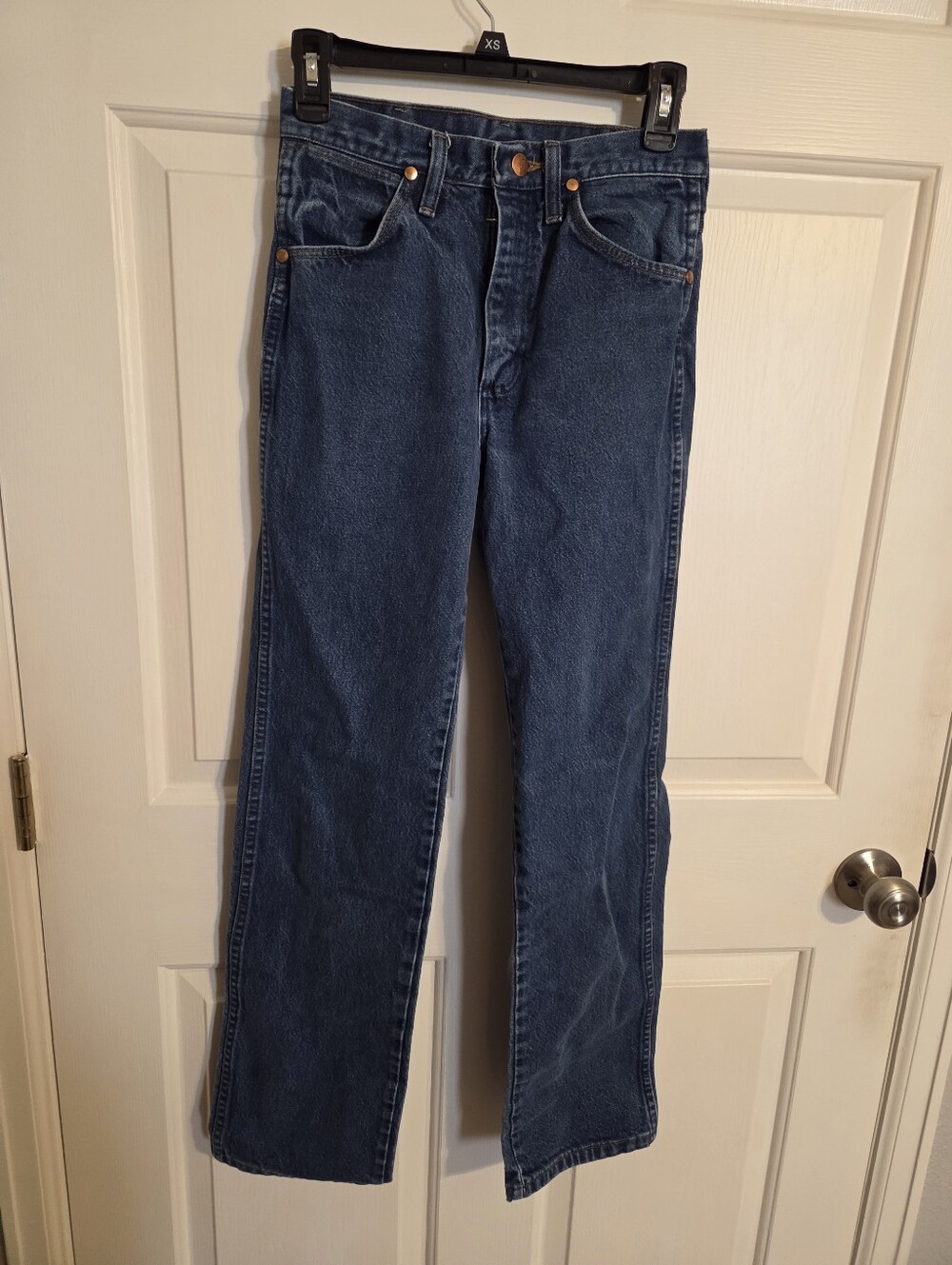 Vintage Wrangler Women's Dark Blue Straight-Leg Jeans 28x32
